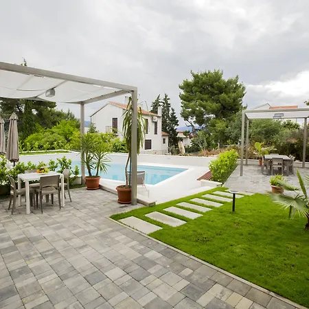 Апартаменты Bago