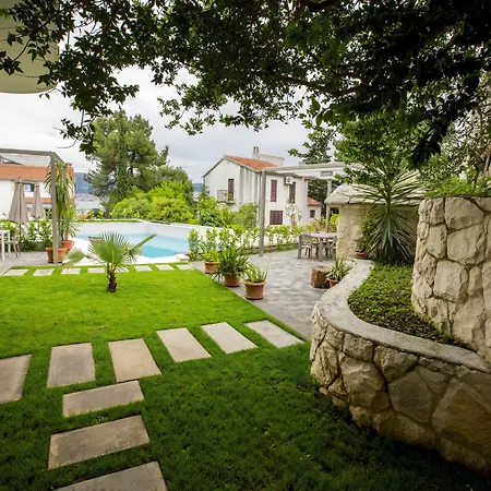 Bago Апартаменты *