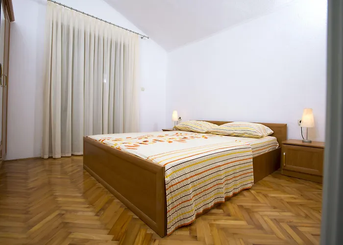 شقة Bago تروغير