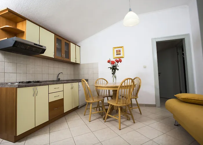 Bago شقة تروغير