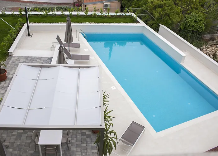 Bago شقة تروغير