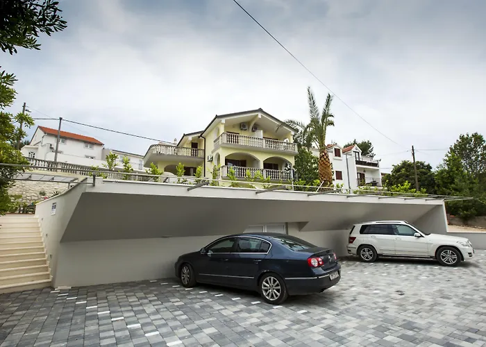 Bago شقة تروغير